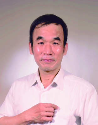 李堅萍圖片